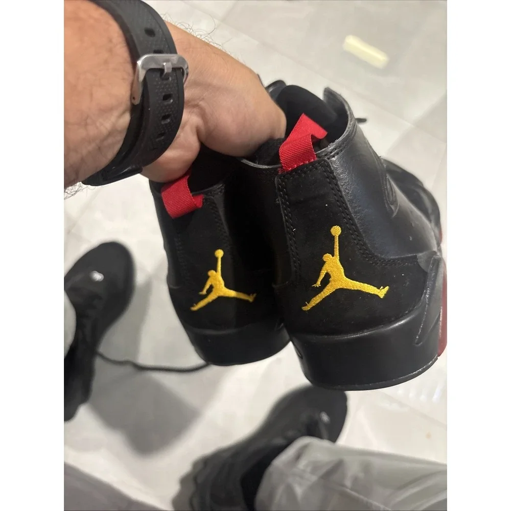 Size 13 - Air Jordan Flight Club 91 Dandelion